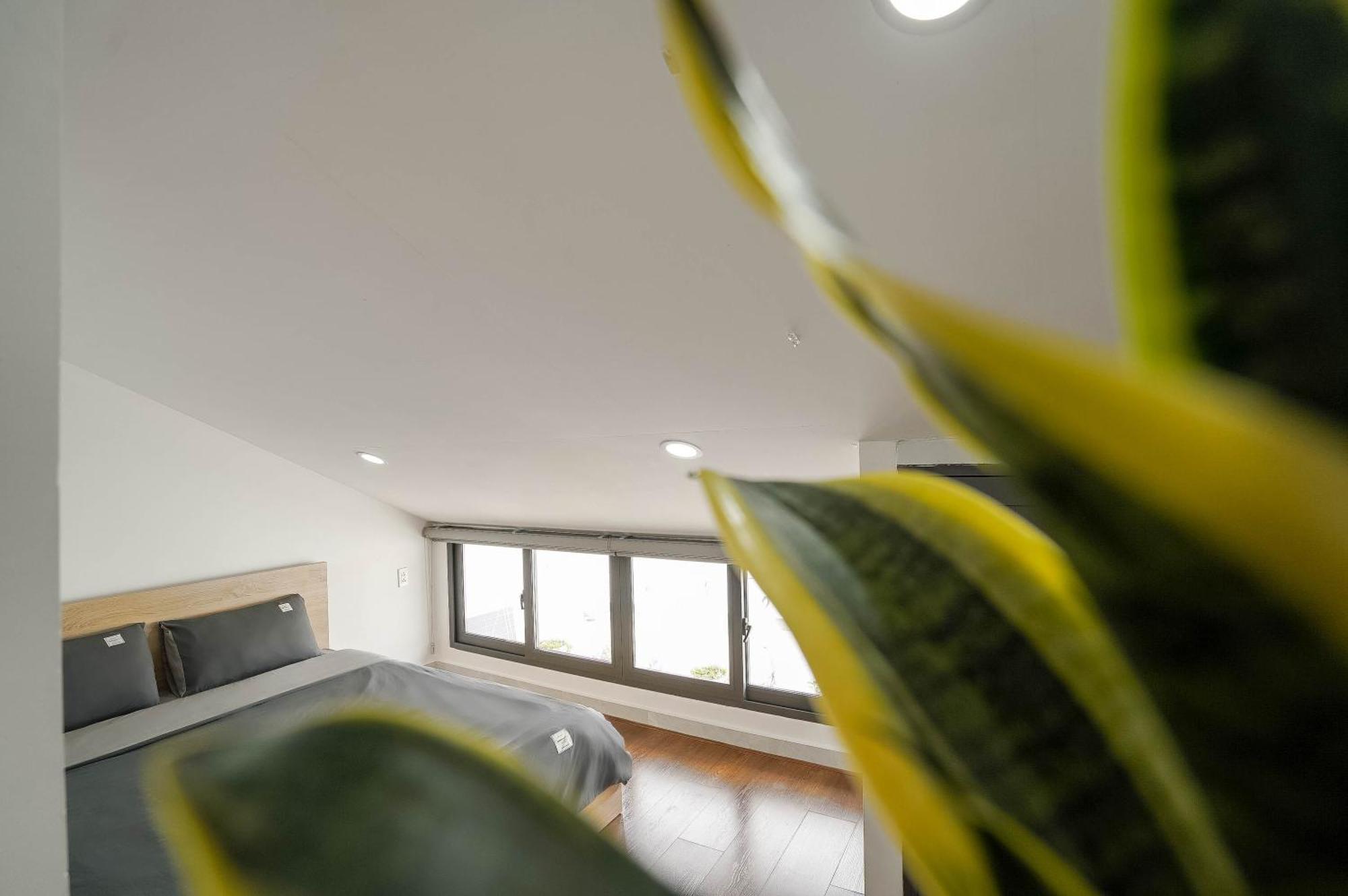 Spring Hill Apartment -The High Class Хошимин Экстерьер фото